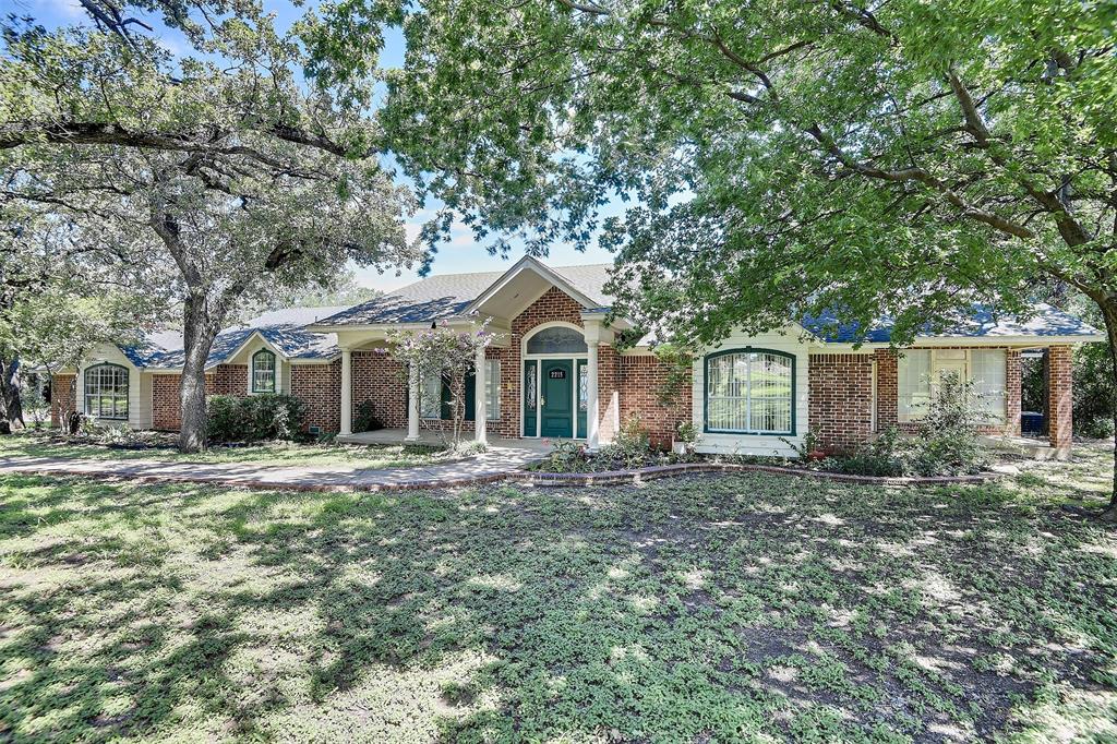 2215 California Lane Property Photo 3