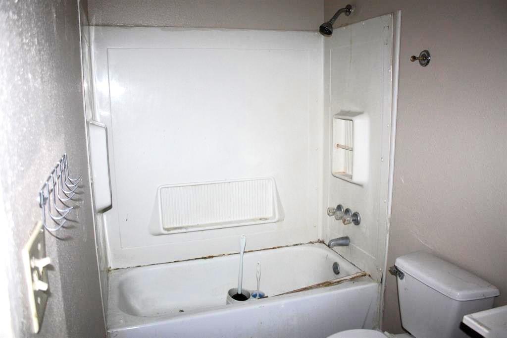300 Brown Street Property Photo 6