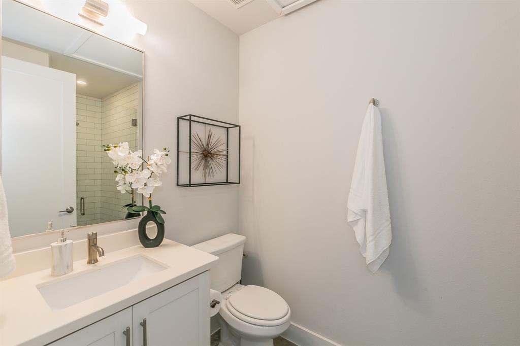 3200 Ross Avenue 6 Property Photo 23