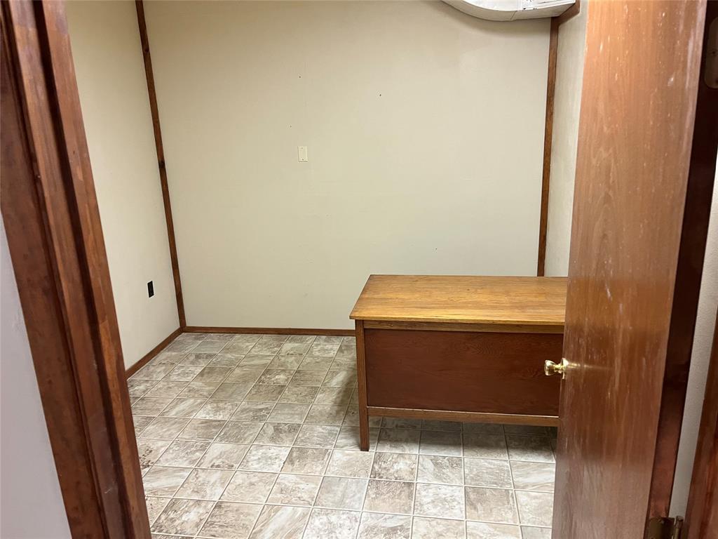 319 Main Street Property Photo 5