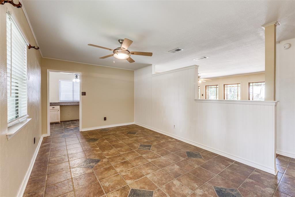2602 Brentwood Circle Property Photo 4
