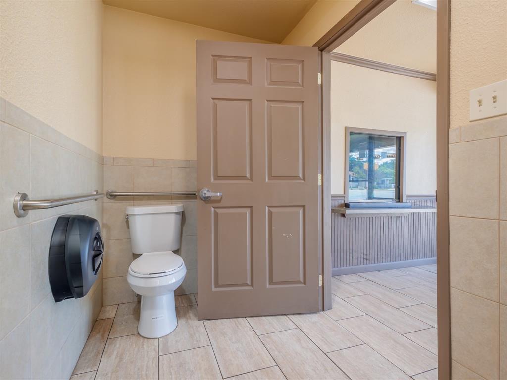 3711 Austin Avenue Property Photo 14