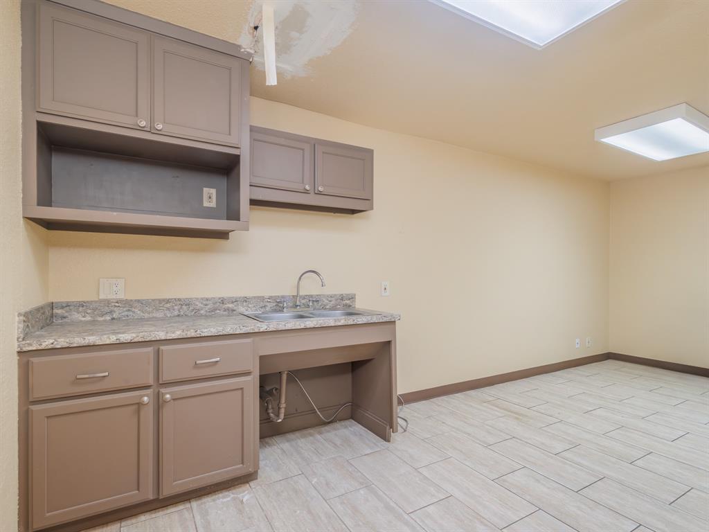 3711 Austin Avenue Property Photo 20