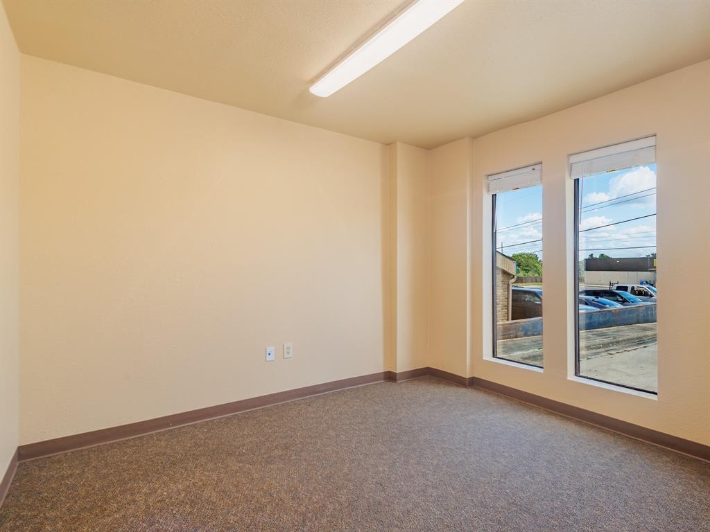 3711 Austin Avenue Property Photo 33