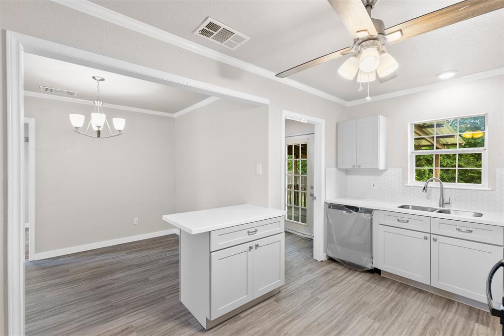 5937 Boone Street Property Photo 7