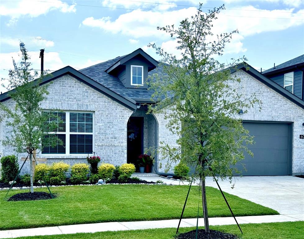 608 N Rain Barrel Place Property Photo 1