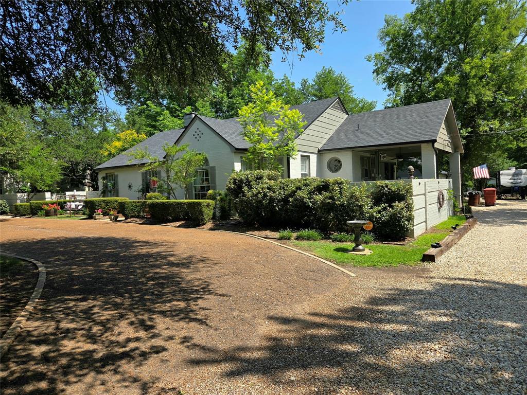 1604 W Main Street Property Photo 1