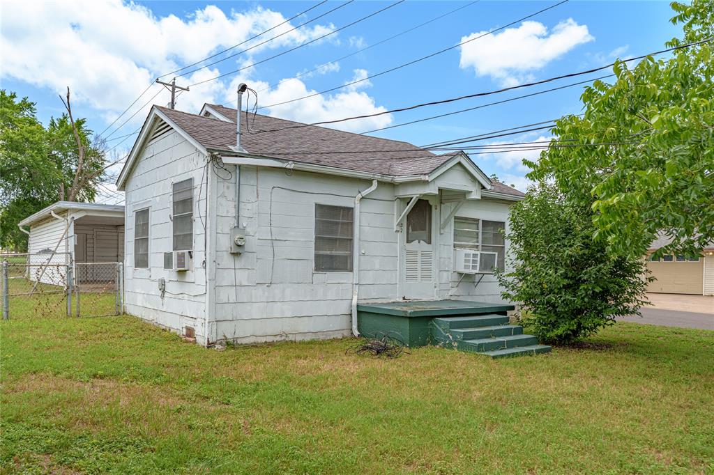 4132 Hillcrest Drive Property Photo 1