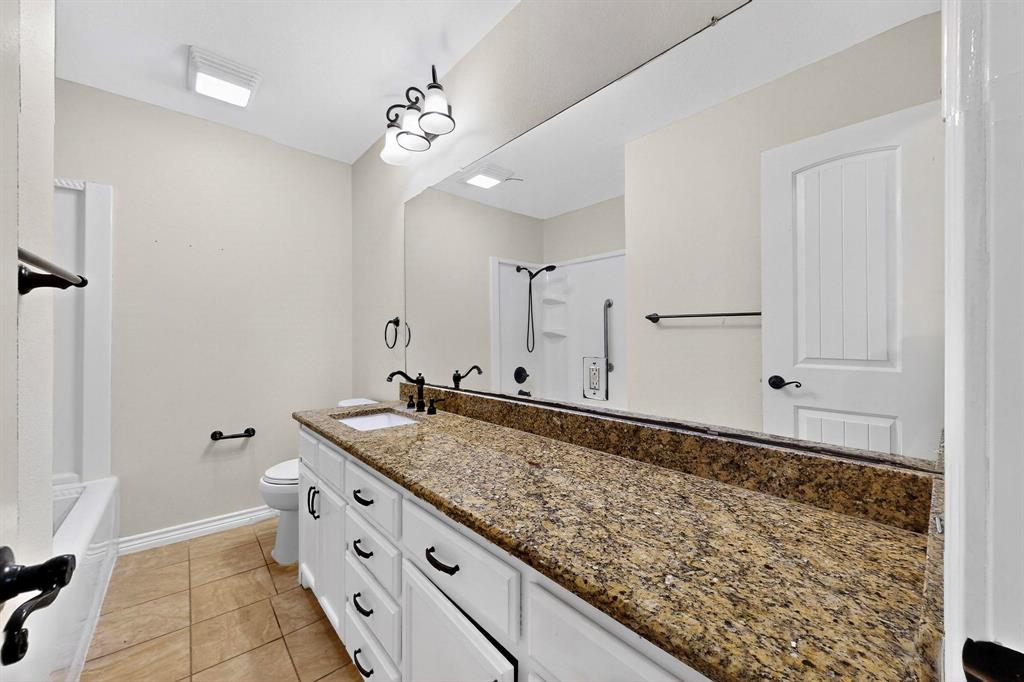 551 Twilla Property Photo 32