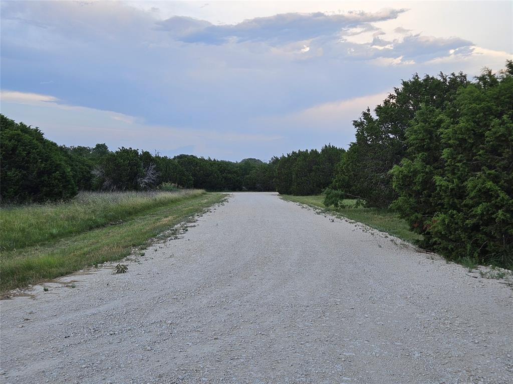 1301 Private Road 2120 Property Photo 23