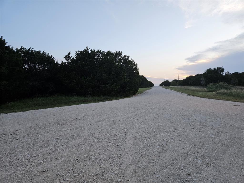 1301 Private Road 2120 Property Photo 27
