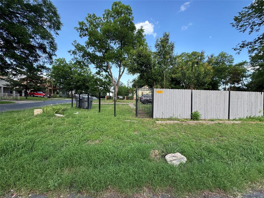 3300 Jerome Street Property Photo 3