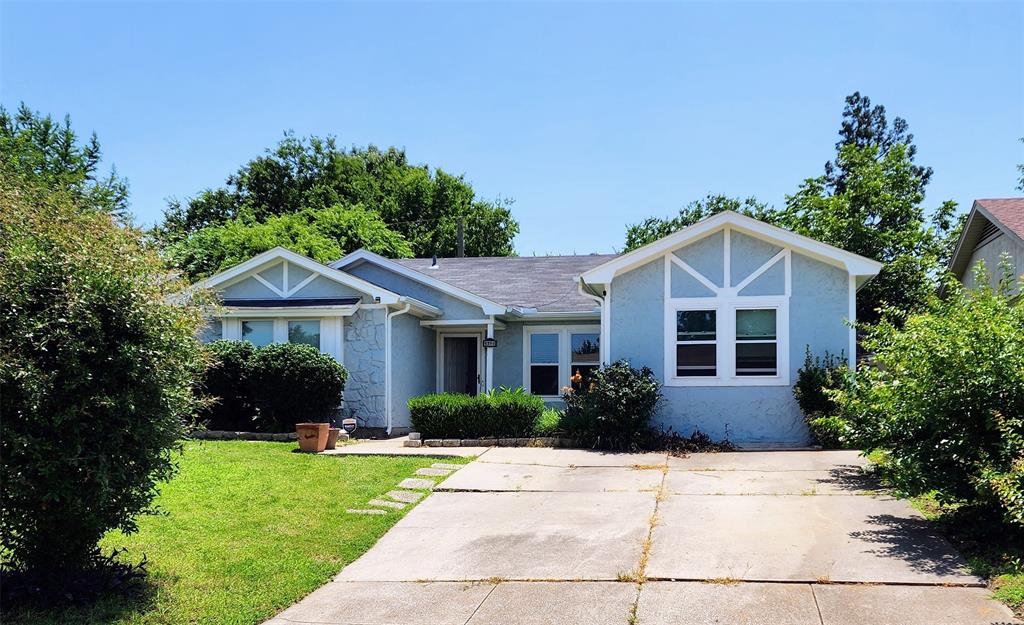 1718 Gentle Wind Drive Property Photo 3