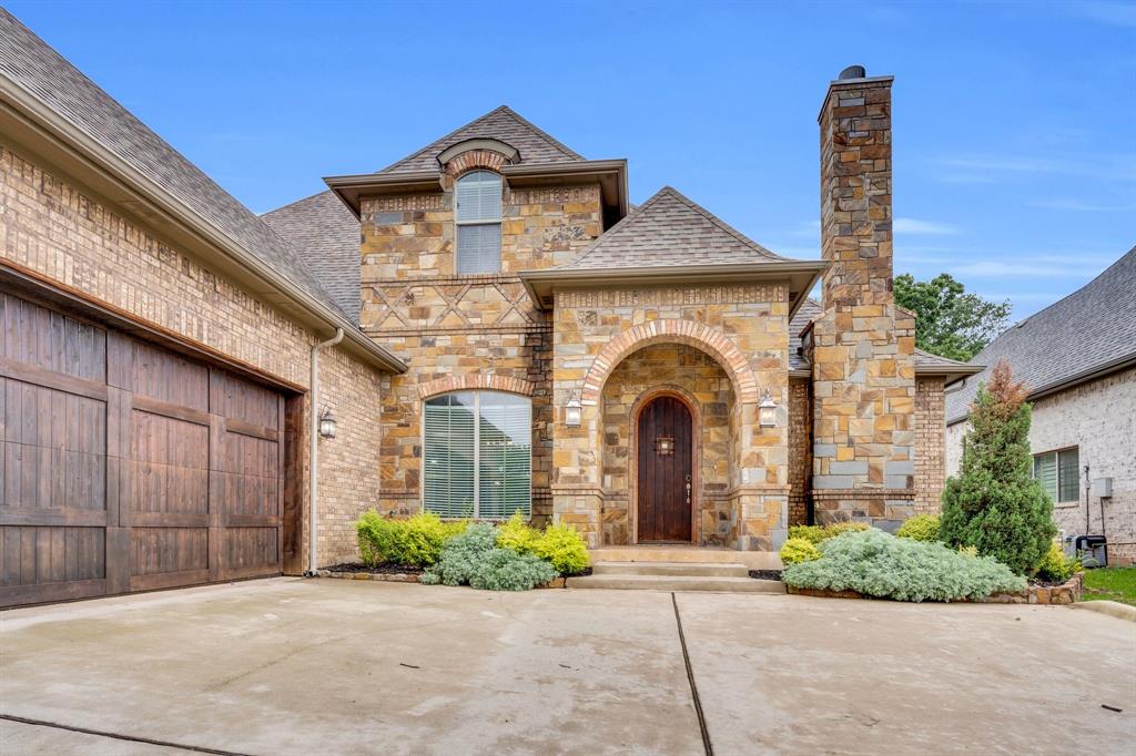 6801 Woodland Hills Drive Property Photo 1