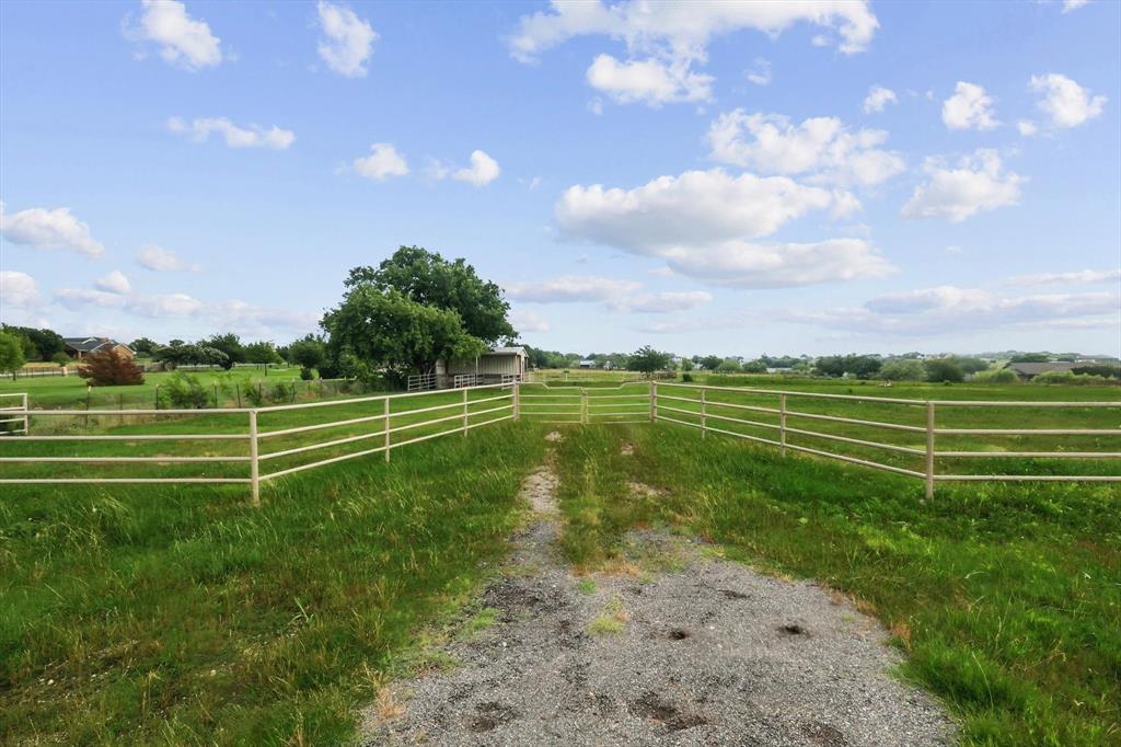 2203 Fm 156 Property Photo 3