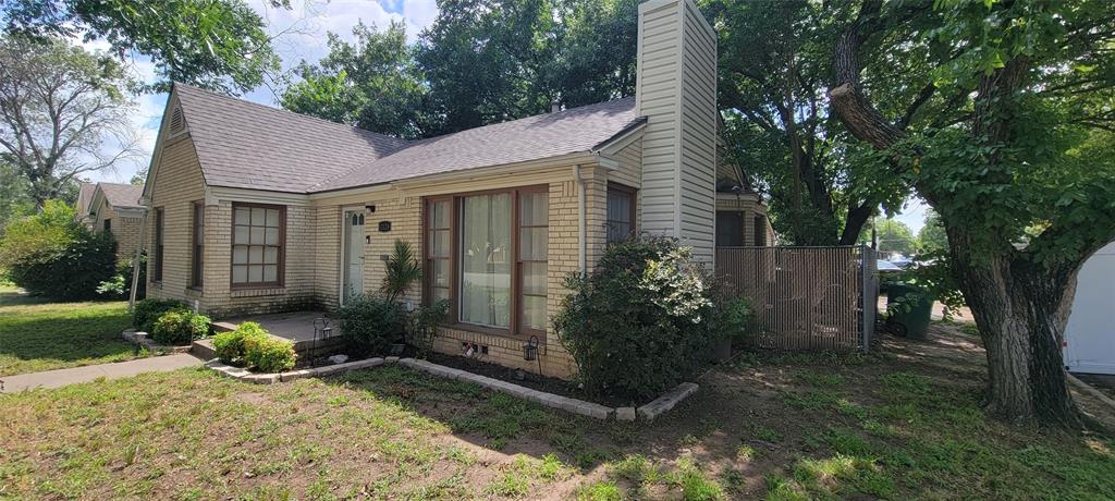 1129 N Riverside Drive Property Photo 8