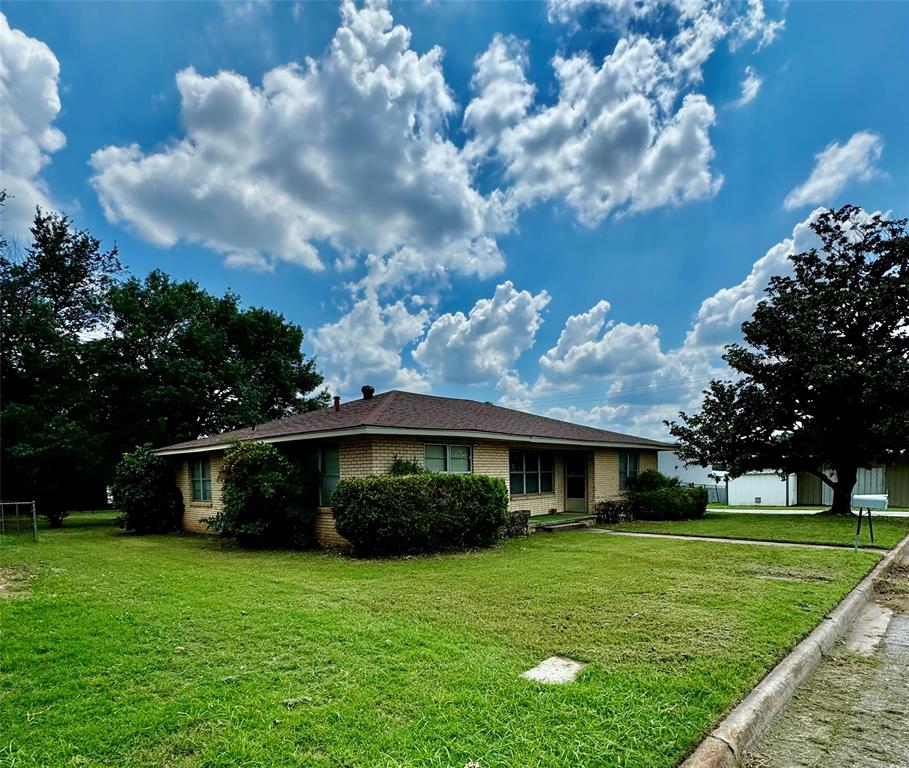 1402 Vine Street Property Photo 1