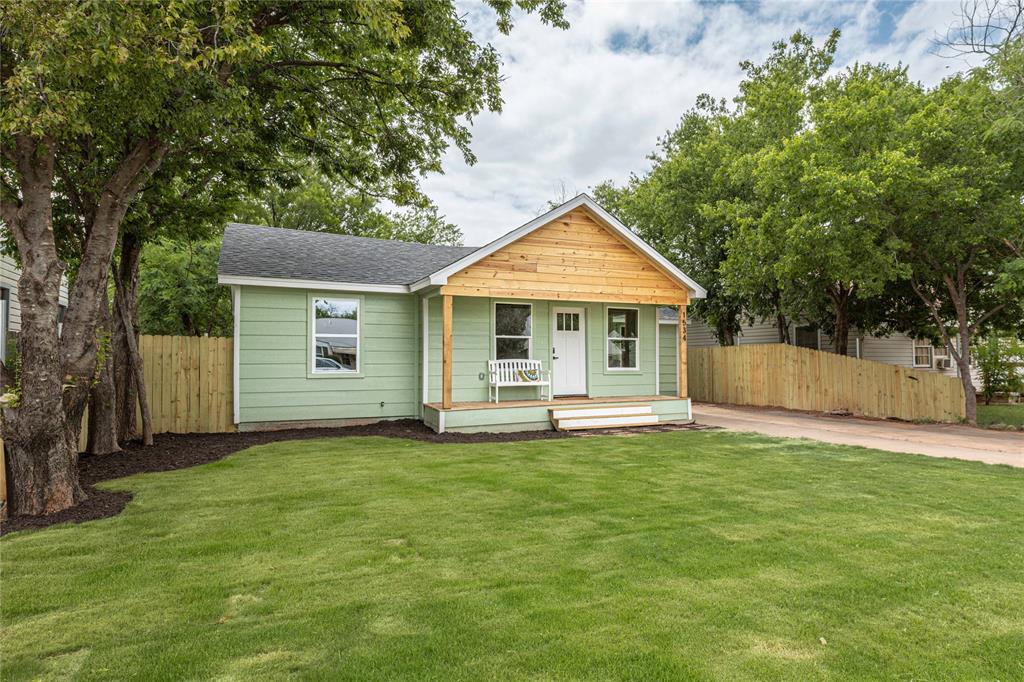 1534 Burger Street Property Photo 2