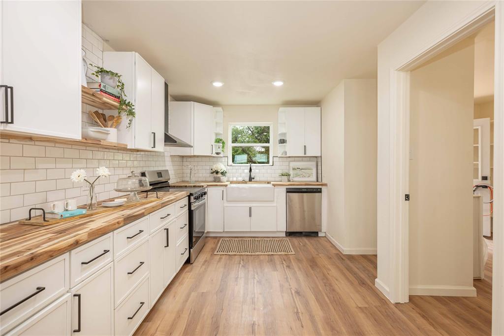1534 Burger Street Property Photo 14