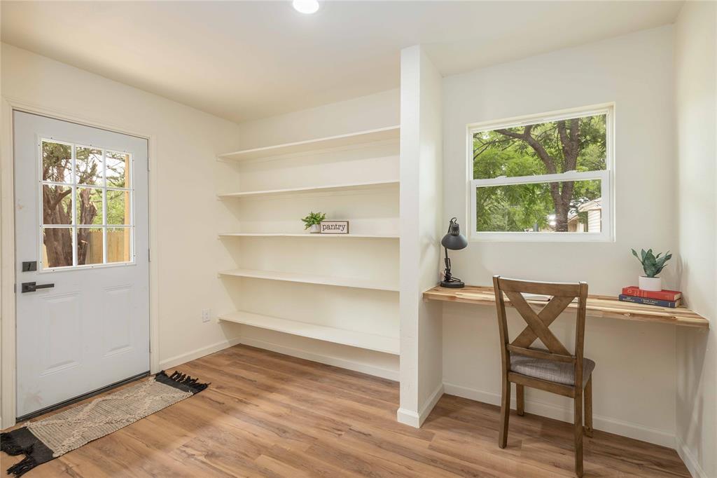 1534 Burger Street Property Photo 16
