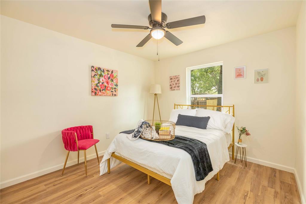 1534 Burger Street Property Photo 17