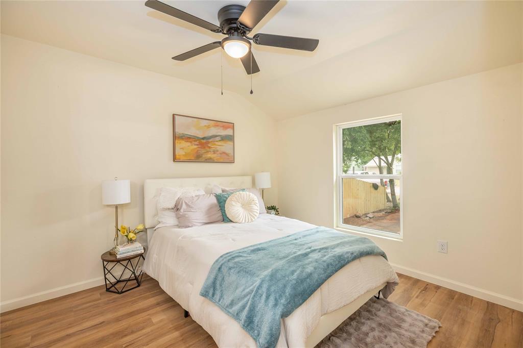 1534 Burger Street Property Photo 19
