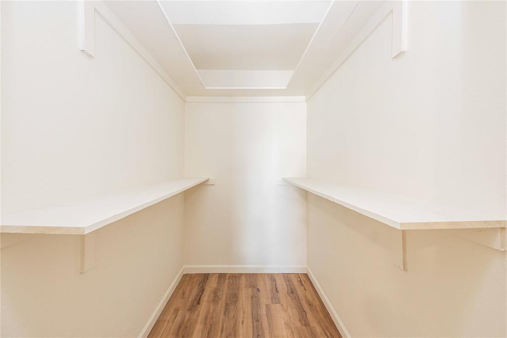 1534 Burger Street Property Photo 24