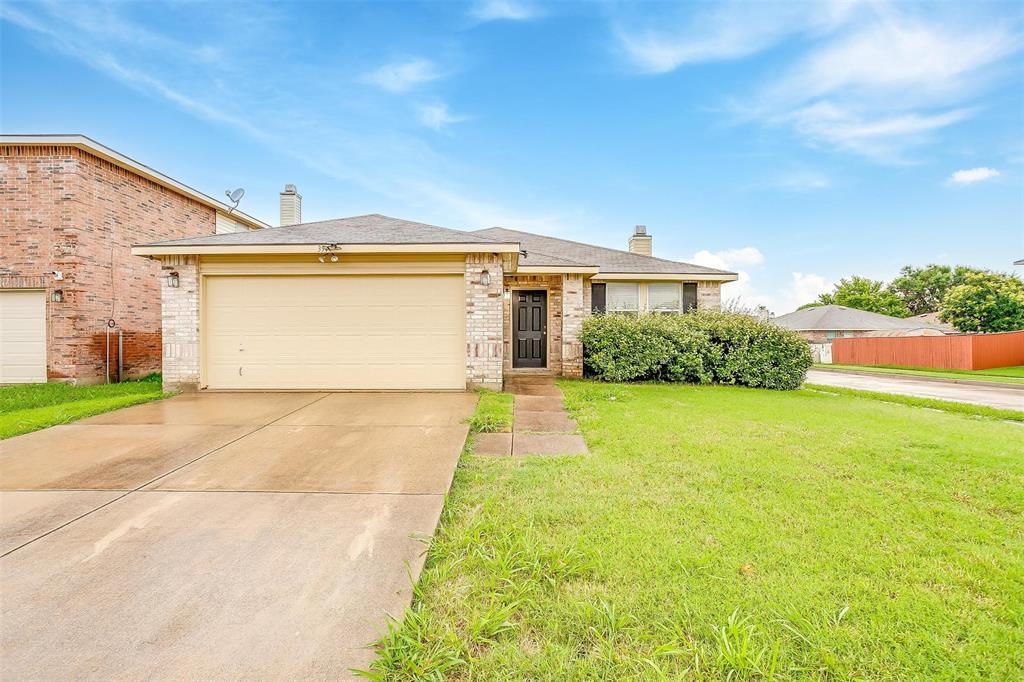 3944 Foxhound Lane Property Photo 1