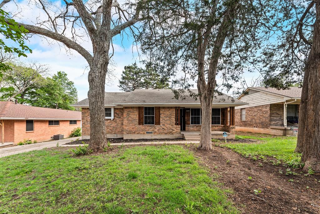 1820 Sedona Lane Property Photo 1
