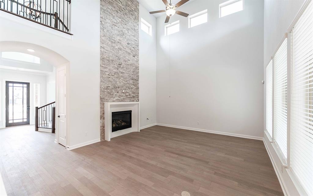 124 Deep Water Court Property Photo 3