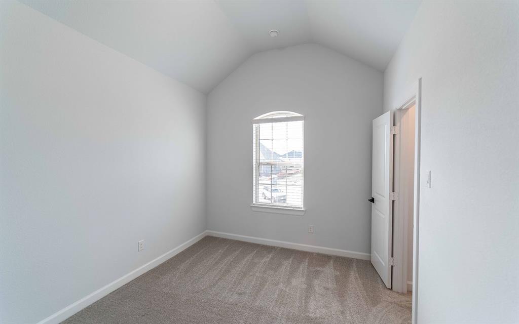 124 Deep Water Court Property Photo 15