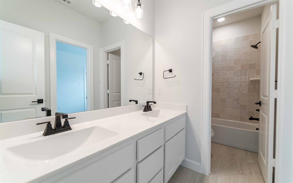 124 Deep Water Court Property Photo 16