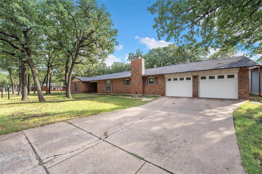117 Oak Forest Drive Property Photo 2