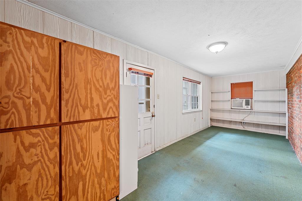 117 Oak Forest Drive Property Photo 14