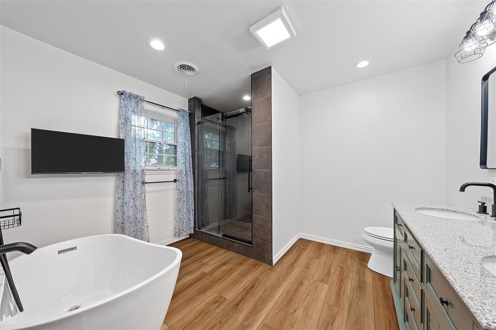 117 Oak Forest Drive Property Photo 20