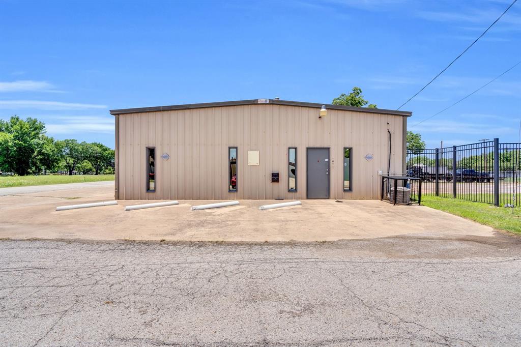106 Mcclung Street Property Photo 2