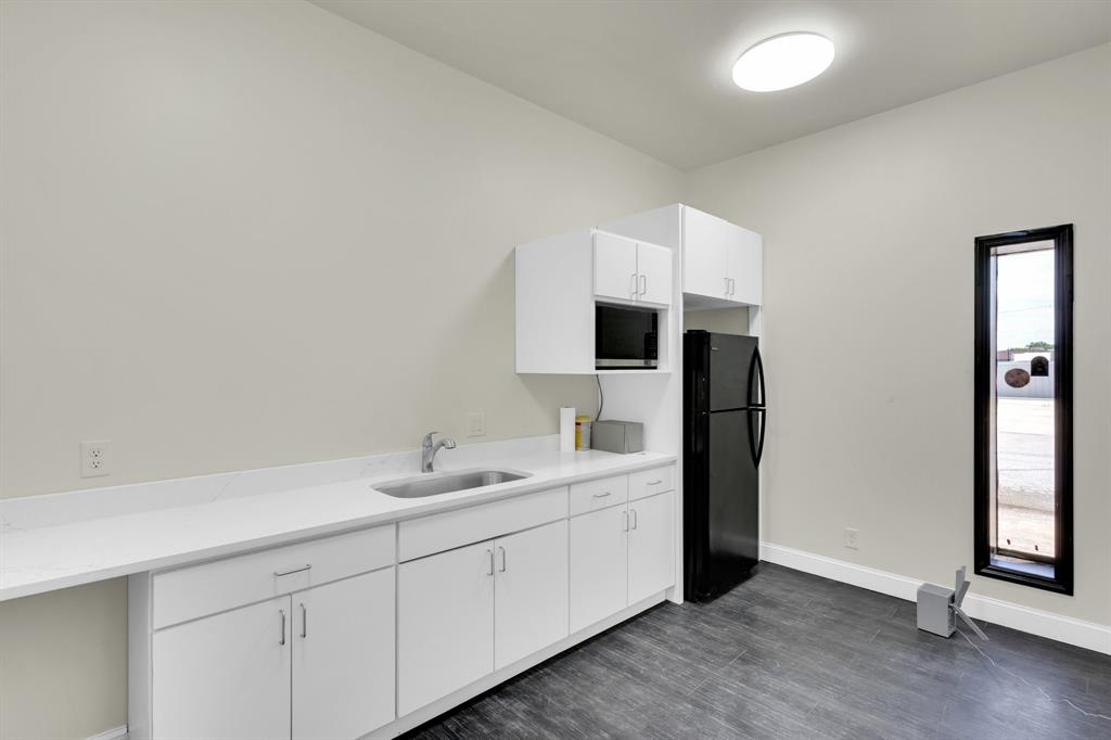 106 Mcclung Street Property Photo 8