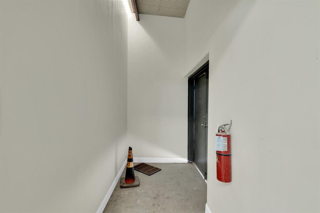 106 Mcclung Street Property Photo 16