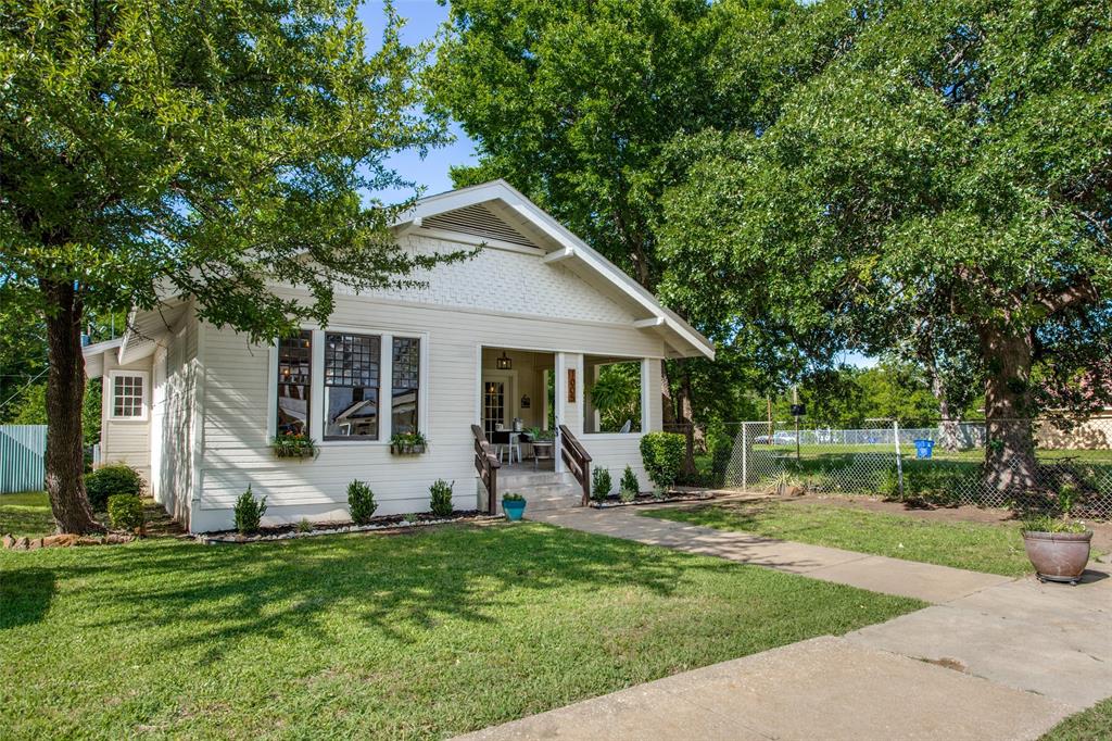1005 W Walker Street Property Photo 1