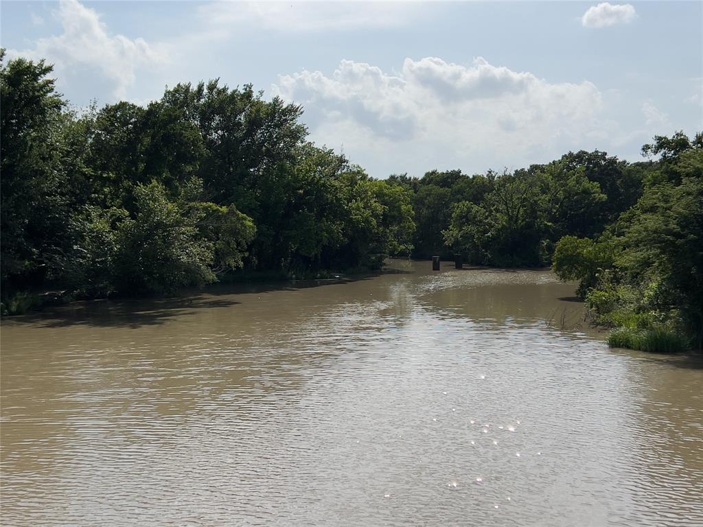 24901 S Fm 148 Property Photo 2