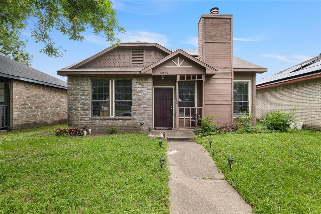 10224 Woodleaf Drive Property Photo 1