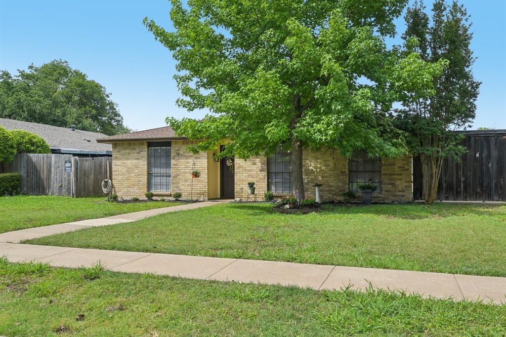 2622 Riviera Drive Property Photo 1
