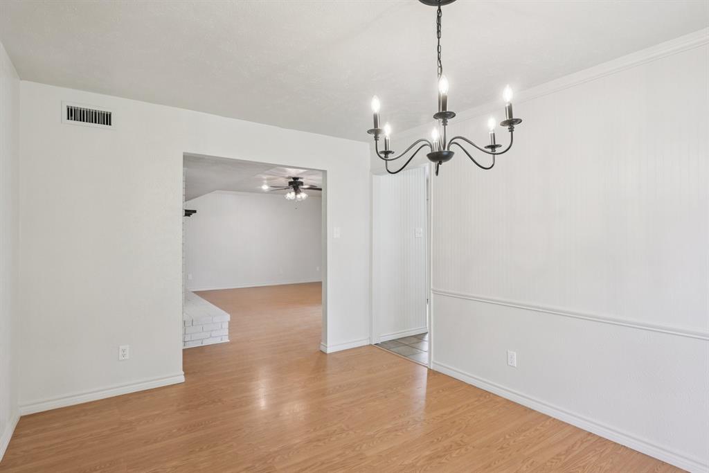 2622 Riviera Drive Property Photo 13
