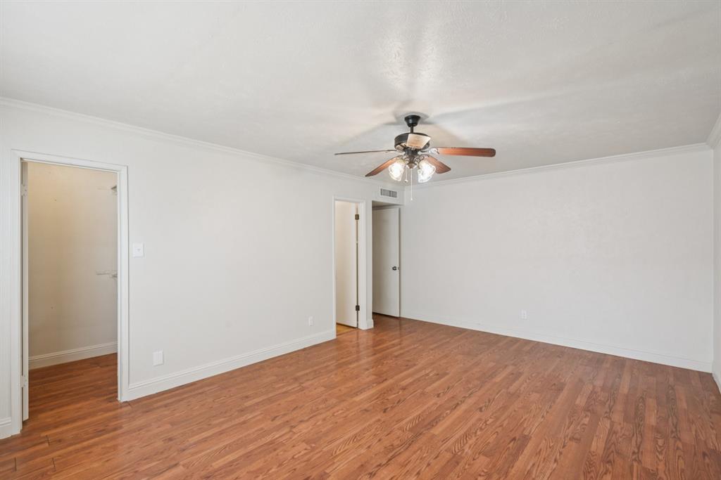 2622 Riviera Drive Property Photo 19