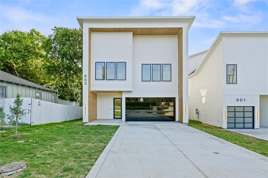 603 S Moore Street Property Photo 1