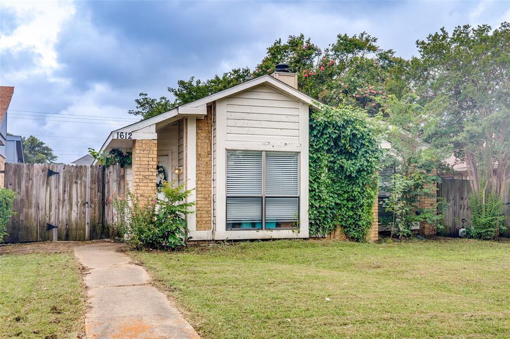 1612 Hackamore Street Property Photo 1