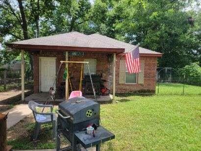 504 S Tyler Avenue Property Photo 1