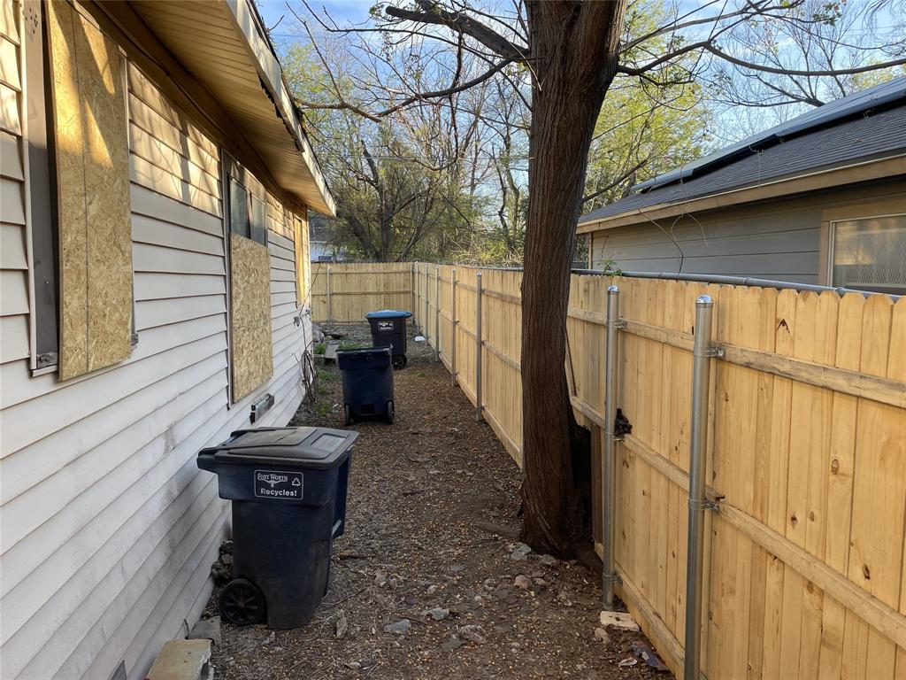 1136 E Leuda Street Property Photo 9