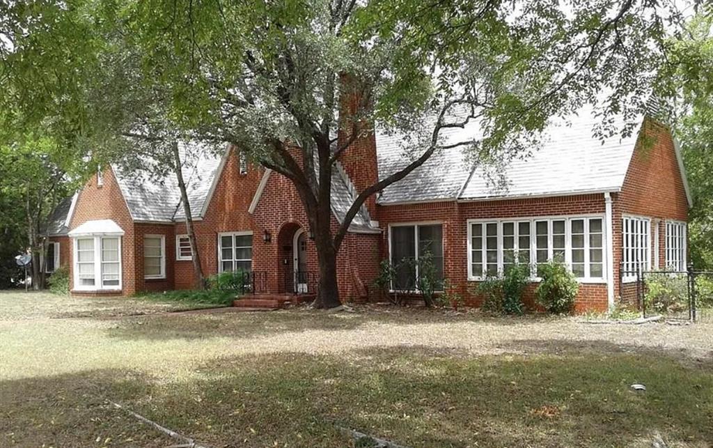 700 S Jackson Street Property Photo 1