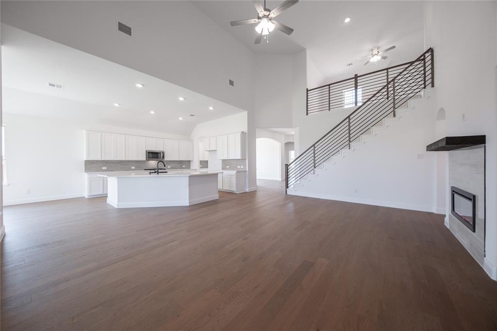 2837 Spring Valley Way Property Photo 9
